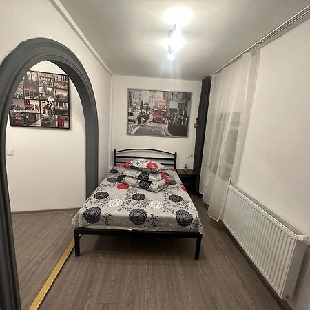 Casa Bucovineana Aparthotel Jászvásár Kültér fotó