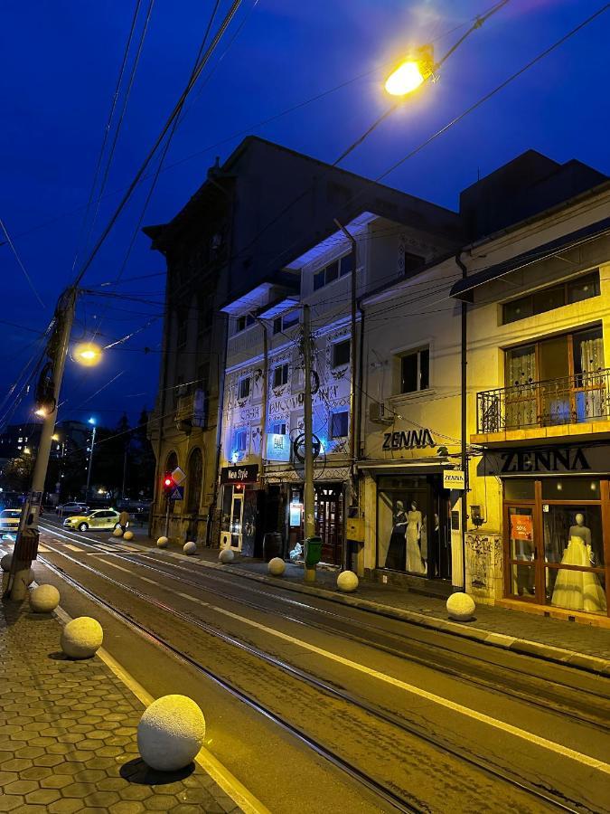 Casa Bucovineana Aparthotel Jászvásár Kültér fotó