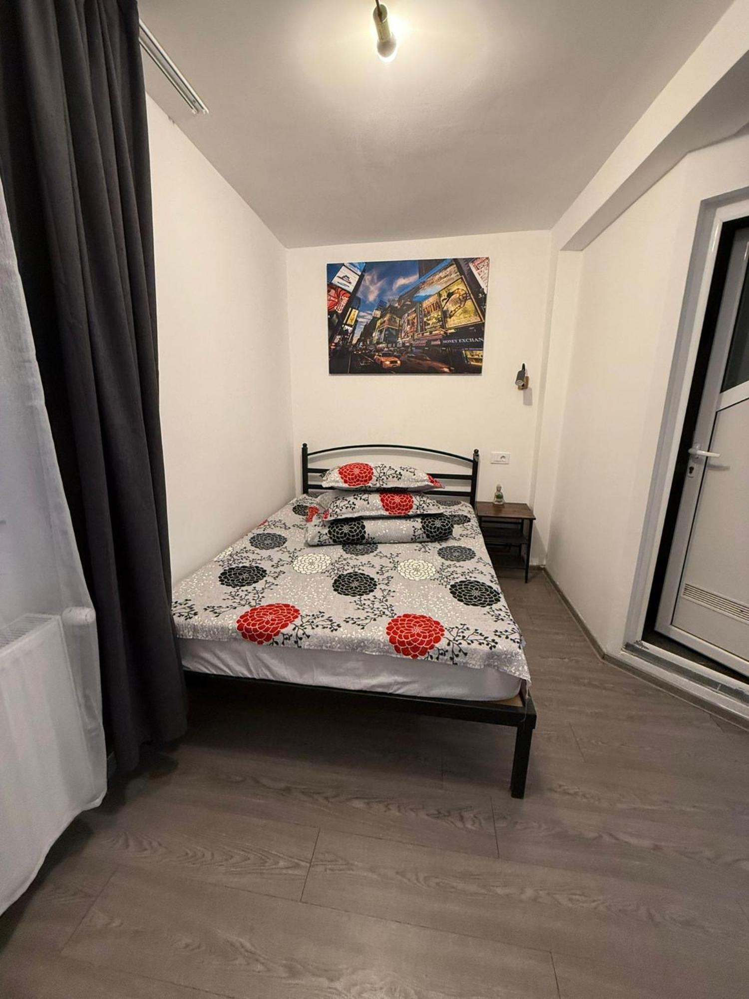 Casa Bucovineana Aparthotel Jászvásár Kültér fotó