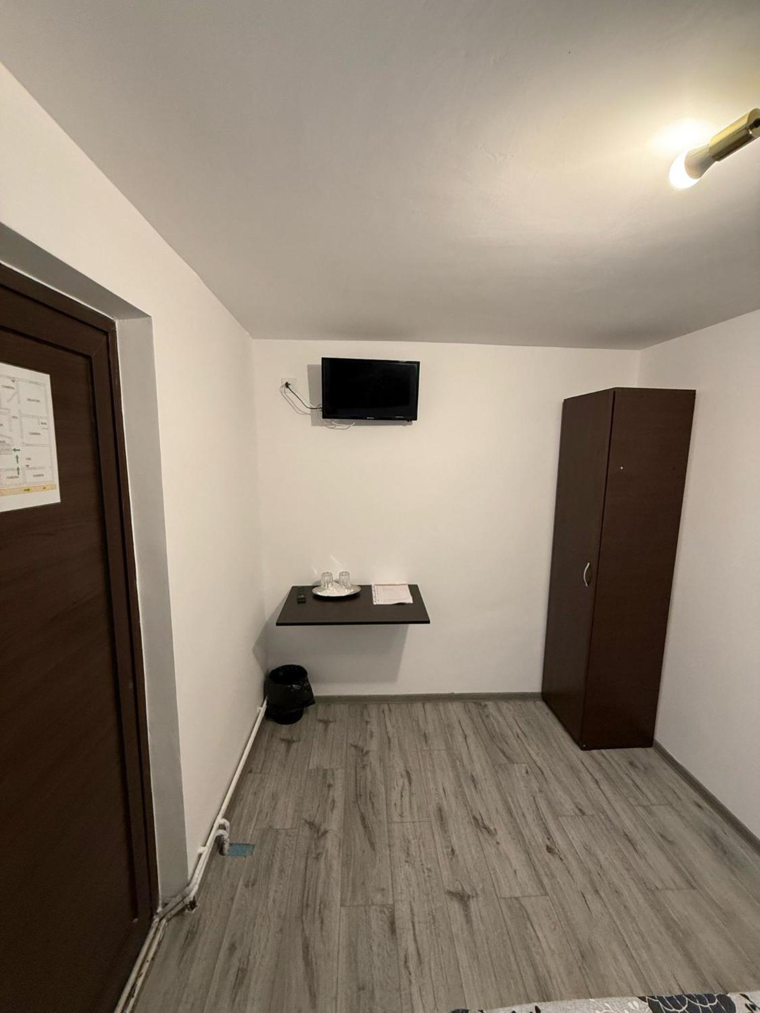 Casa Bucovineana Aparthotel Jászvásár Kültér fotó