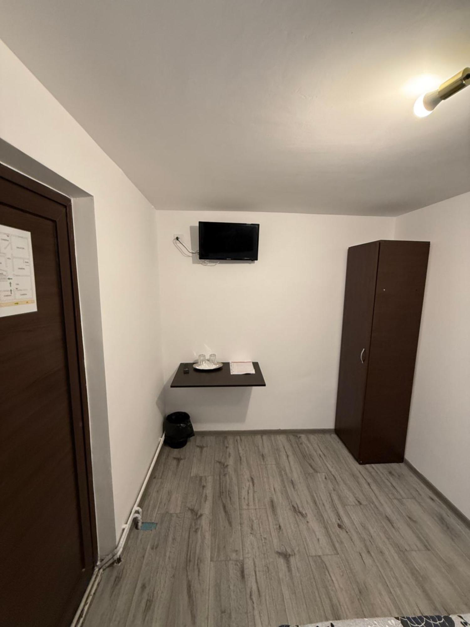 Casa Bucovineana Aparthotel Jászvásár Kültér fotó